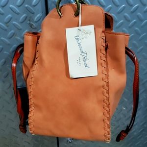 NWT UNIVERSAL THREAD Drawstring Closure Crossbody Bag (cognac)